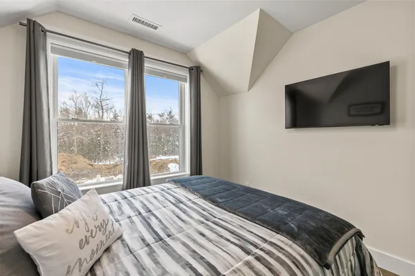 $995,000 | 11 Driftwood Lane, Kittery, ME 03904