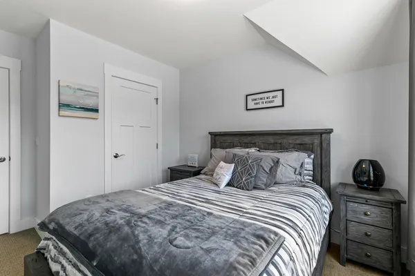 $995,000 | 11 Driftwood Lane, Kittery, ME 03904