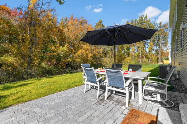 $995,000 | 11 Driftwood Lane, Kittery, ME 03904