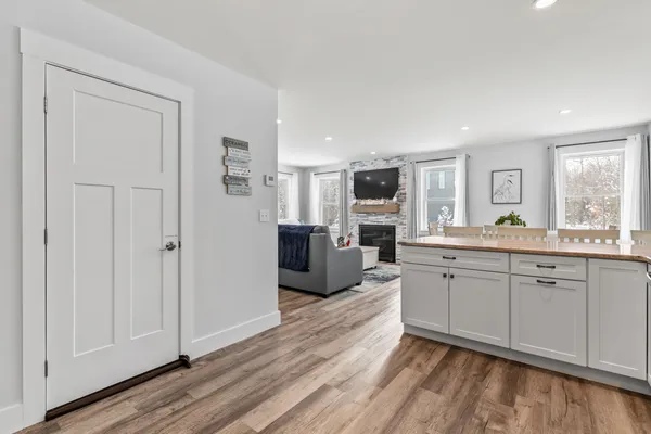 $995,000 | 11 Driftwood Lane, Kittery, ME 03904