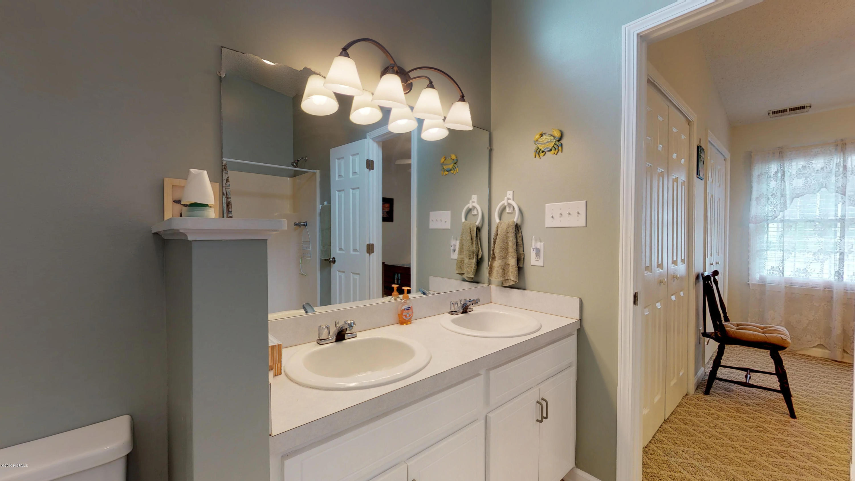 602 Barbour Road Morehead City, NC 28557 - Photo 15 of 32 Principal Bathroom