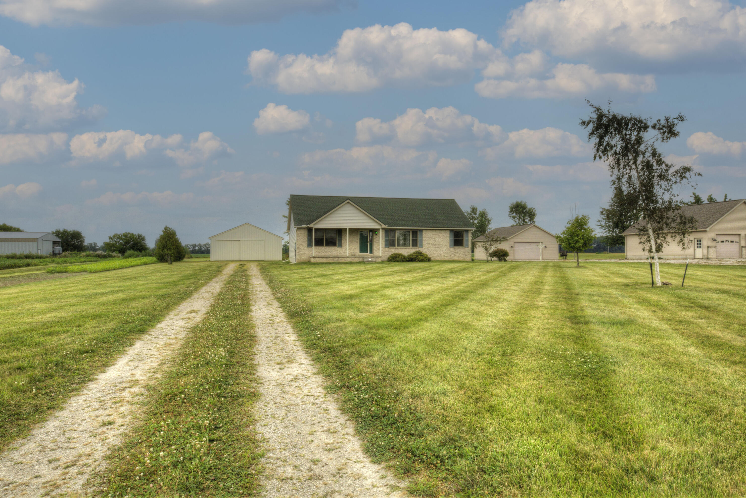 2335 Geiger Road Ida, MI 48140 - Photo 4 of 73 4