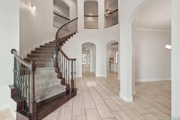 $695,000 | 31040 Clover Pass, Bulverde, TX 78163