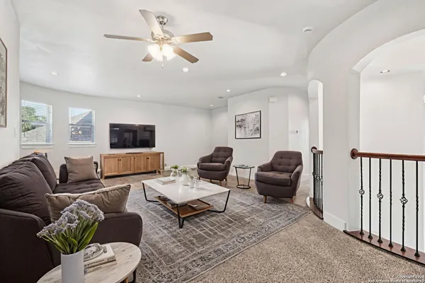 $695,000 | 31040 Clover Pass, Bulverde, TX 78163