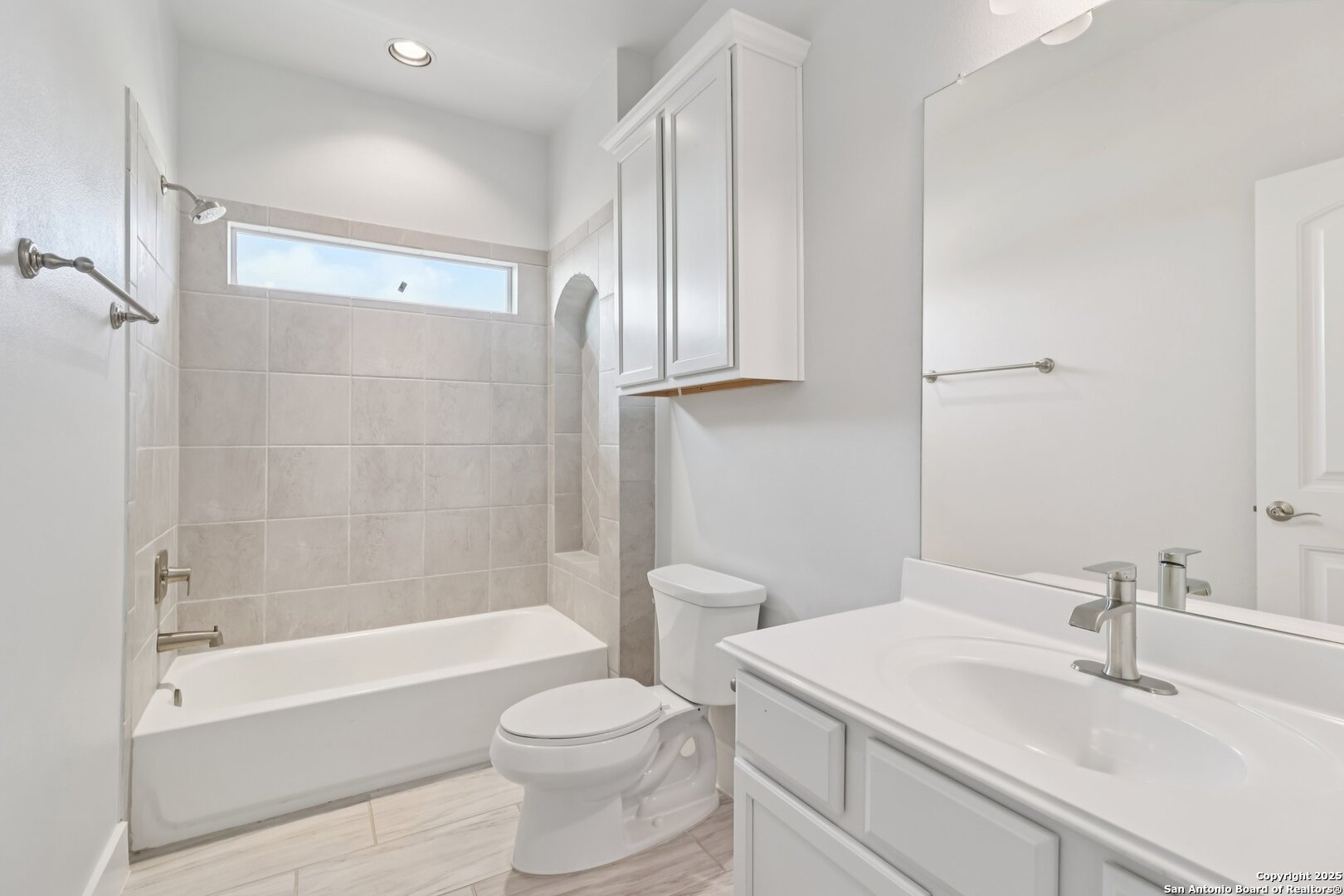 31040 Clover Pass Bulverde, TX 78163 - Photo 28 of 43 a bathroom with a sink a toilet and a bathtub