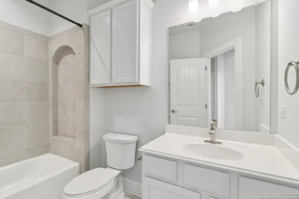 $695,000 | 31040 Clover Pass, Bulverde, TX 78163