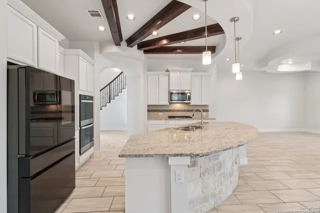 $770,000 | 31040 Clover Pass, Bulverde, TX 78163