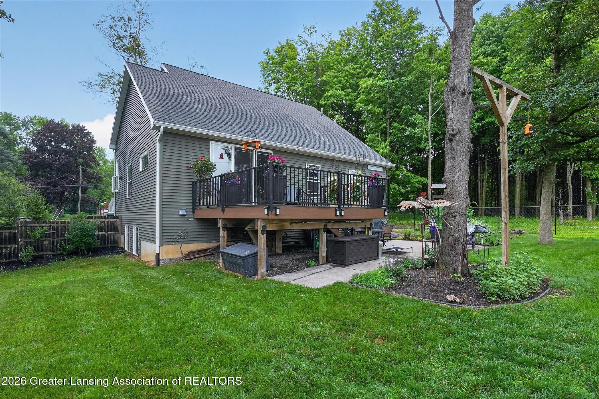 1695 West Solon Road Dewitt, MI 48820 - Photo 36 of 50 37-1695-W-Solon-Rd-WindowStill