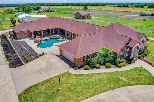 $1,290,000 | 1627 Farm To Market Road 547, Farmersville, TX 75442