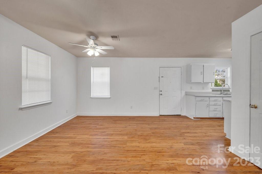 3723 Marvin Road Charlotte, NC 28211 - Photo 4 of 13 Gallery Image 4