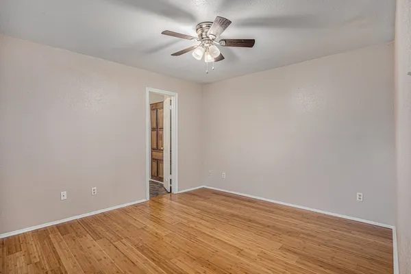 $520,000 | 508-510 Clarence Street, Tomball, TX 77375