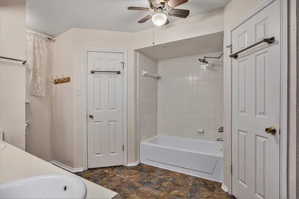 $520,000 | 508-510 Clarence Street, Tomball, TX 77375