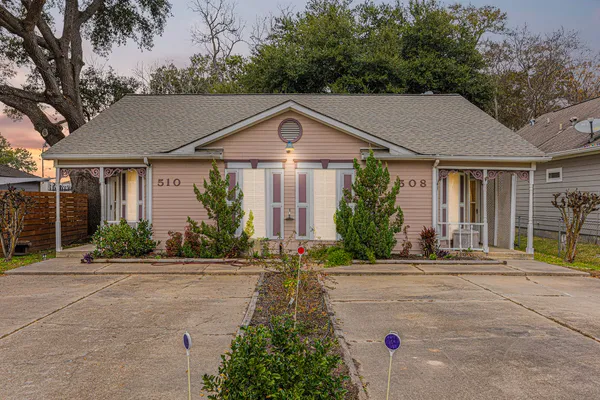 $520,000 | 508-510 Clarence Street, Tomball, TX 77375