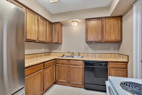 $520,000 | 508-510 Clarence Street, Tomball, TX 77375