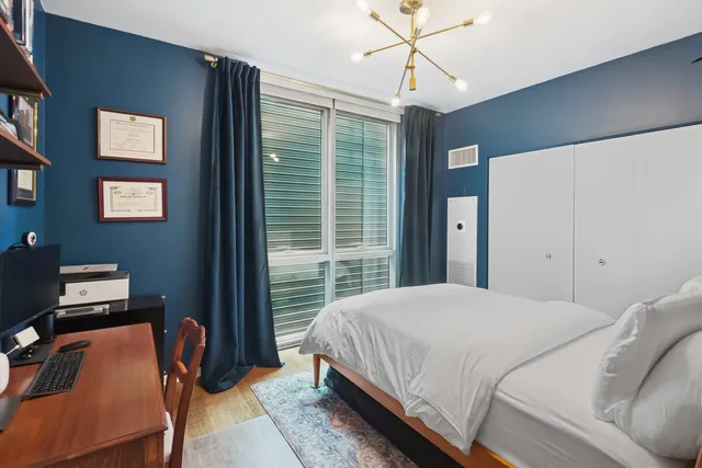 $565,000 | 125 South Green Street, Unit 506A, Chicago, IL 60607