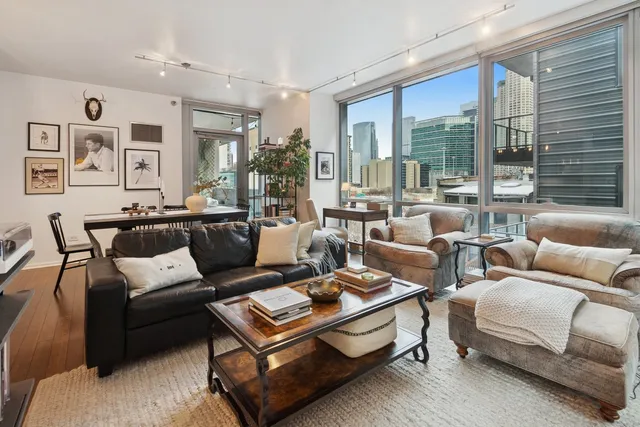$565,000 | 125 South Green Street, Unit 506A, Chicago, IL 60607