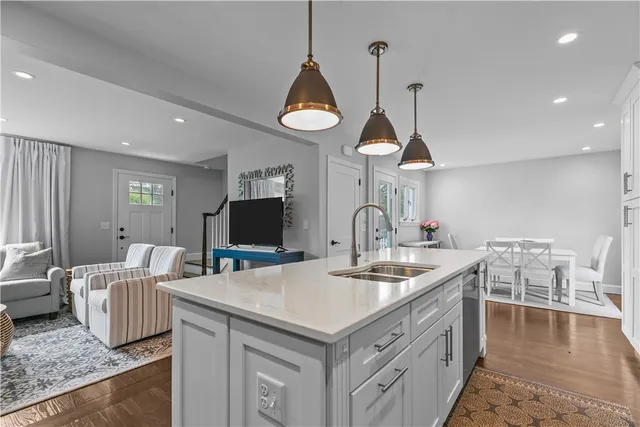 $3,400 | 18 Sylvan Terrace, Newport, RI 02840