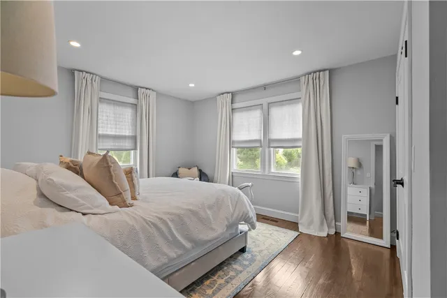 $3,400 | 18 Sylvan Terrace, Newport, RI 02840