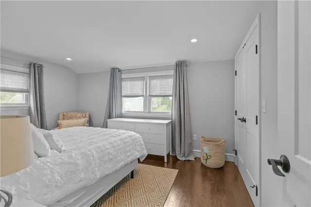 $3,400 | 18 Sylvan Terrace, Newport, RI 02840