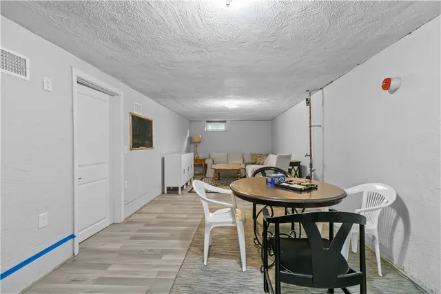 $3,400 | 18 Sylvan Terrace, Newport, RI 02840