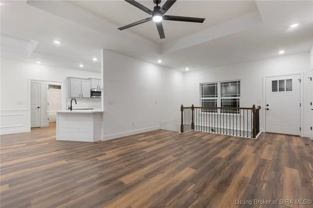 $379,900 | 422 Pine Dr Circle, Henryville, IN 47126