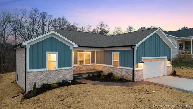 $379,900 | 422 Pine Dr Circle, Henryville, IN 47126