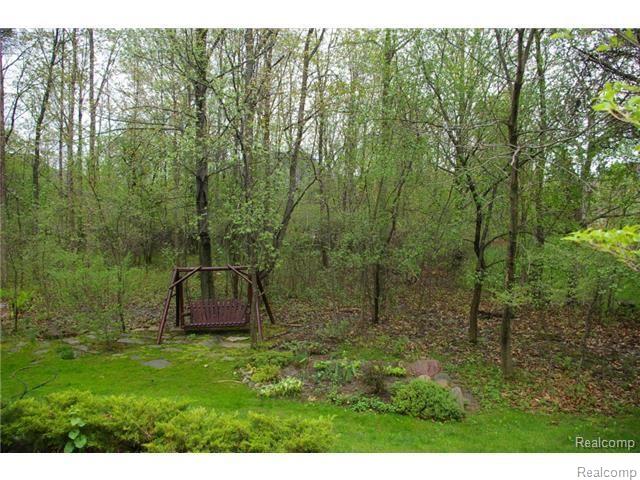 1794 Fox Run Rochester Hills, MI 48306 - Photo 10 of 36