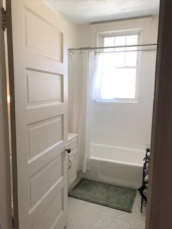 $3,000 | 120 Glenville Avenue, Unit 9, Boston, MA 02134