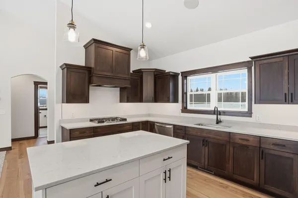 $799,900 | 906 Acorn Court, Hudson, WI 54016
