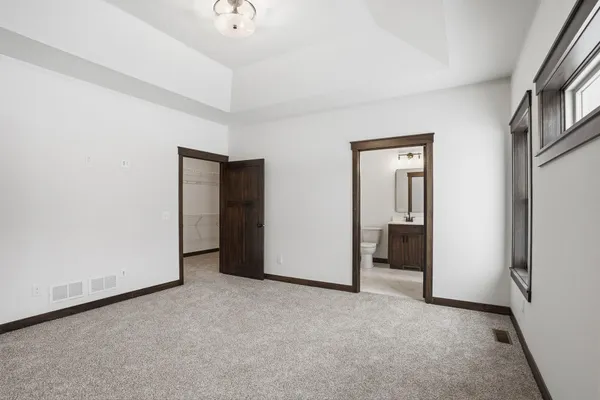 $799,900 | 906 Acorn Court, Hudson, WI 54016