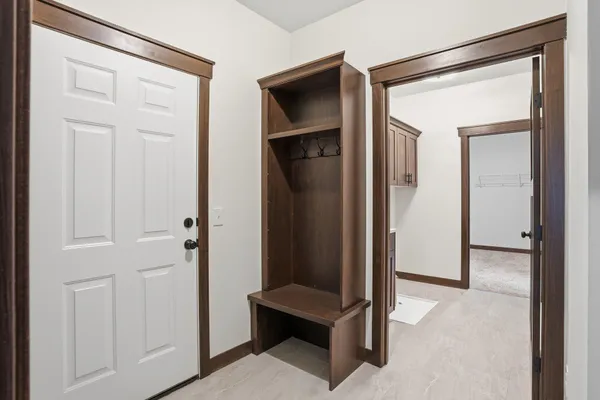 $799,900 | 906 Acorn Court, Hudson, WI 54016