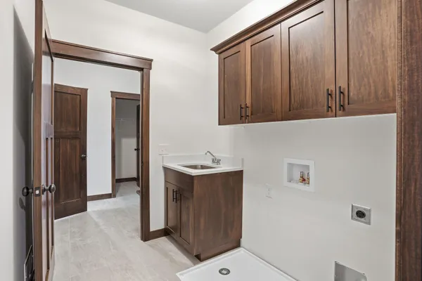 $799,900 | 906 Acorn Court, Hudson, WI 54016
