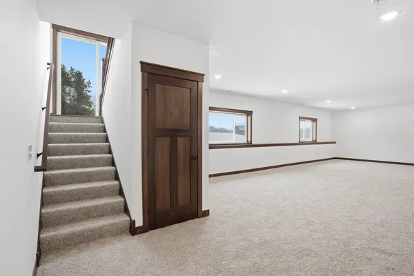 $799,900 | 906 Acorn Court, Hudson, WI 54016