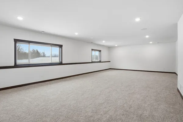 $799,900 | 906 Acorn Court, Hudson, WI 54016