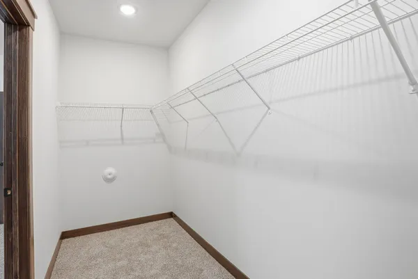 $799,900 | 906 Acorn Court, Hudson, WI 54016