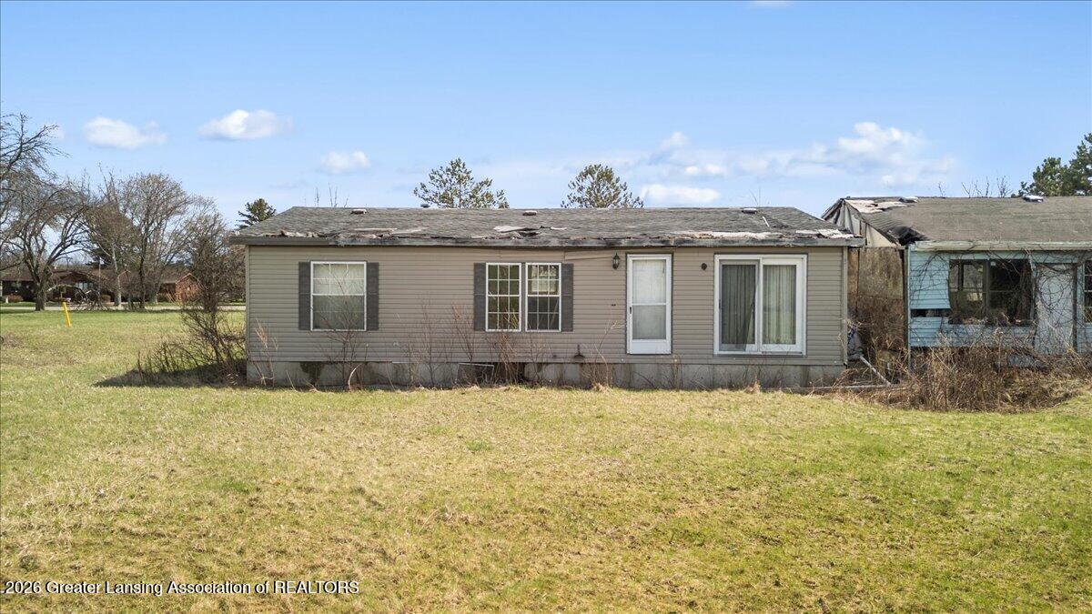 12797 Oneida Road Grand Ledge, MI 48837 - Photo 11 of 18 11-Media Jett - 05