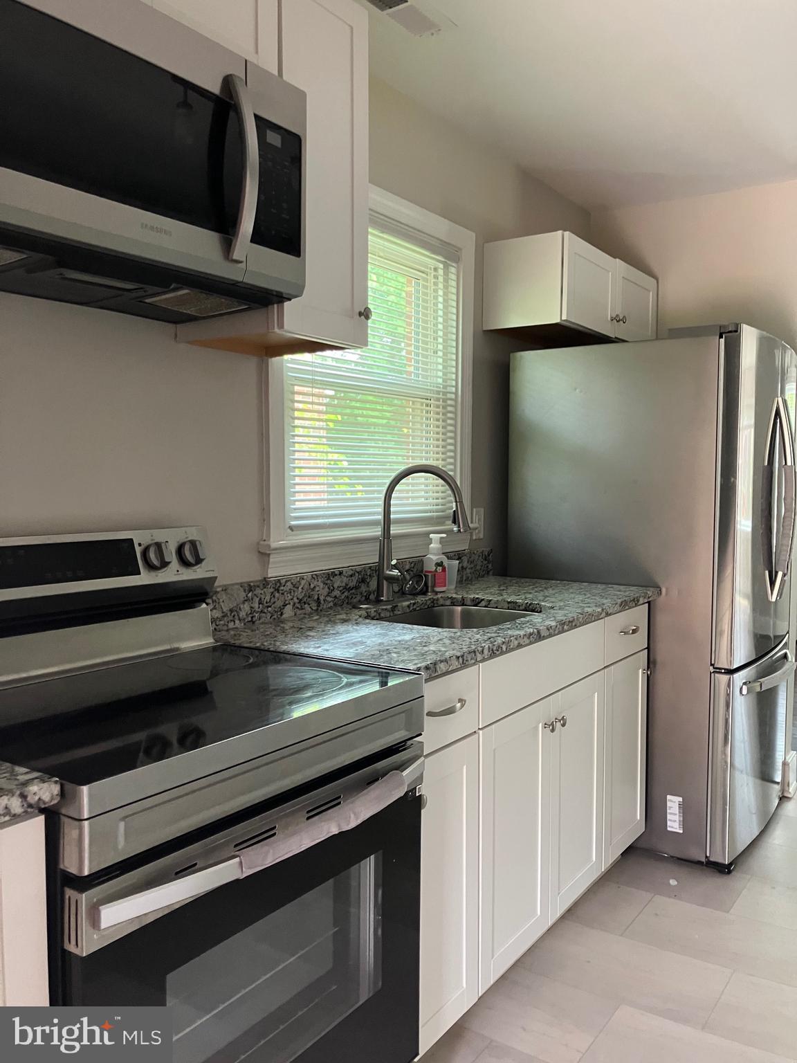 915 Hampton Road Petersburg, VA 23805 - Photo 14 of 50
