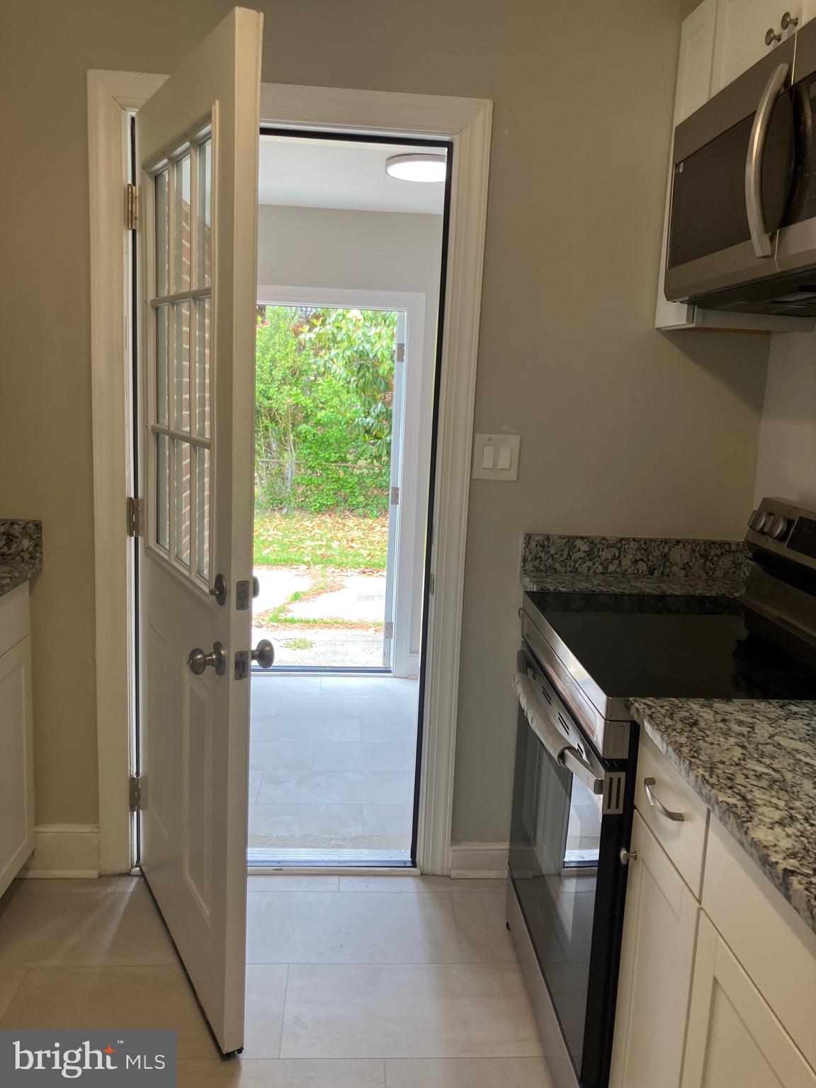 915 Hampton Road Petersburg, VA 23805 - Photo 16 of 45