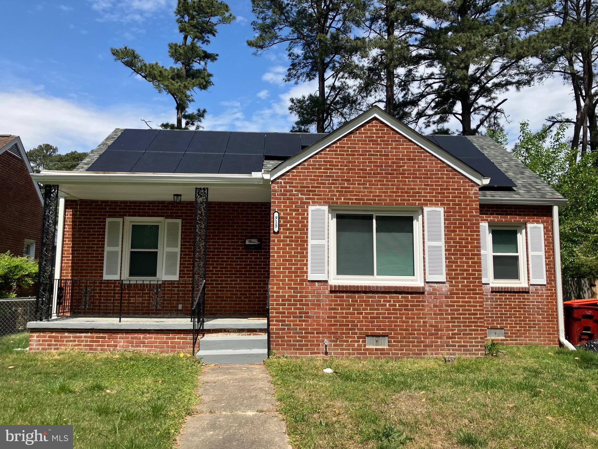 915 Hampton Road Petersburg, VA 23805 - Photo 2 of 50
