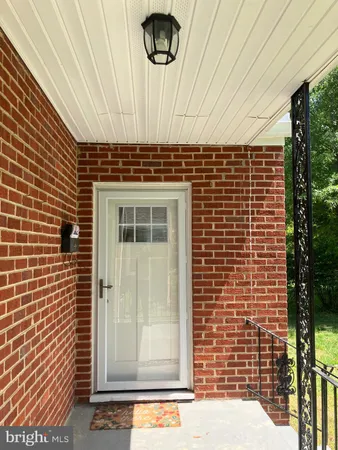 $1,800 | 915 Hampton Road, Petersburg, VA 23805