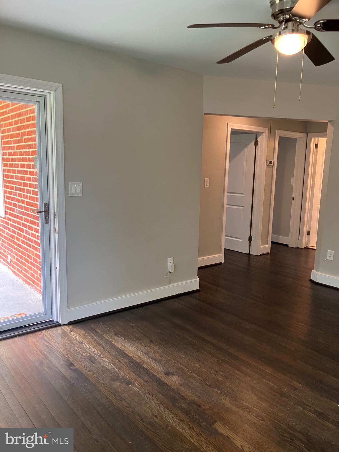 915 Hampton Road Petersburg, VA 23805 - Photo 7 of 45