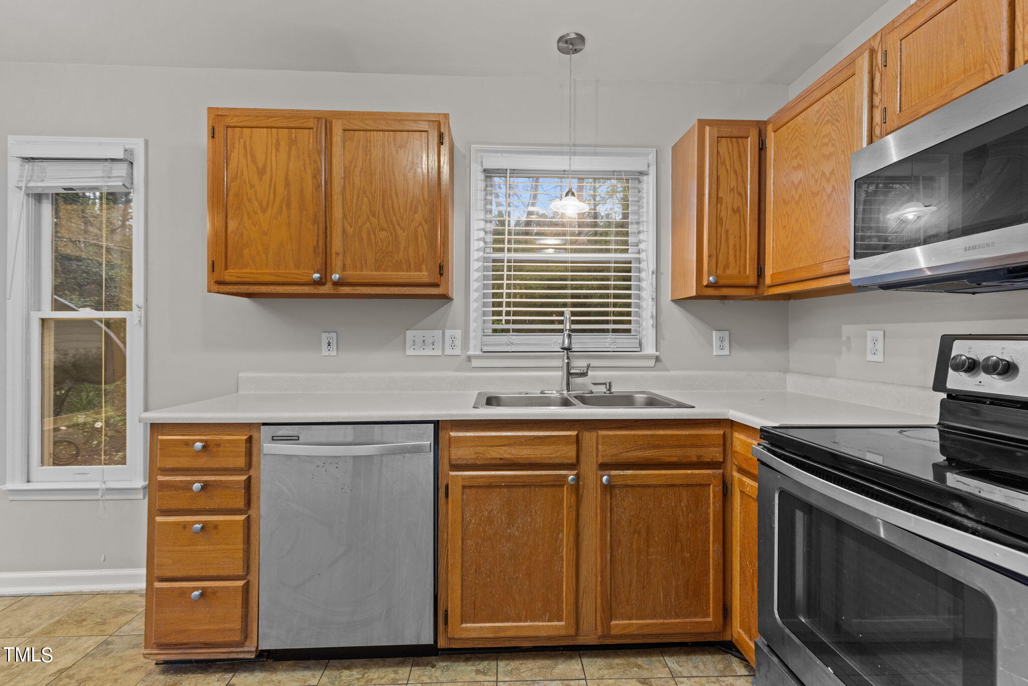 7 Kerr Court Durham, NC 27713 - Photo 15 of 34 38-web-or-mls-8Y3A0155