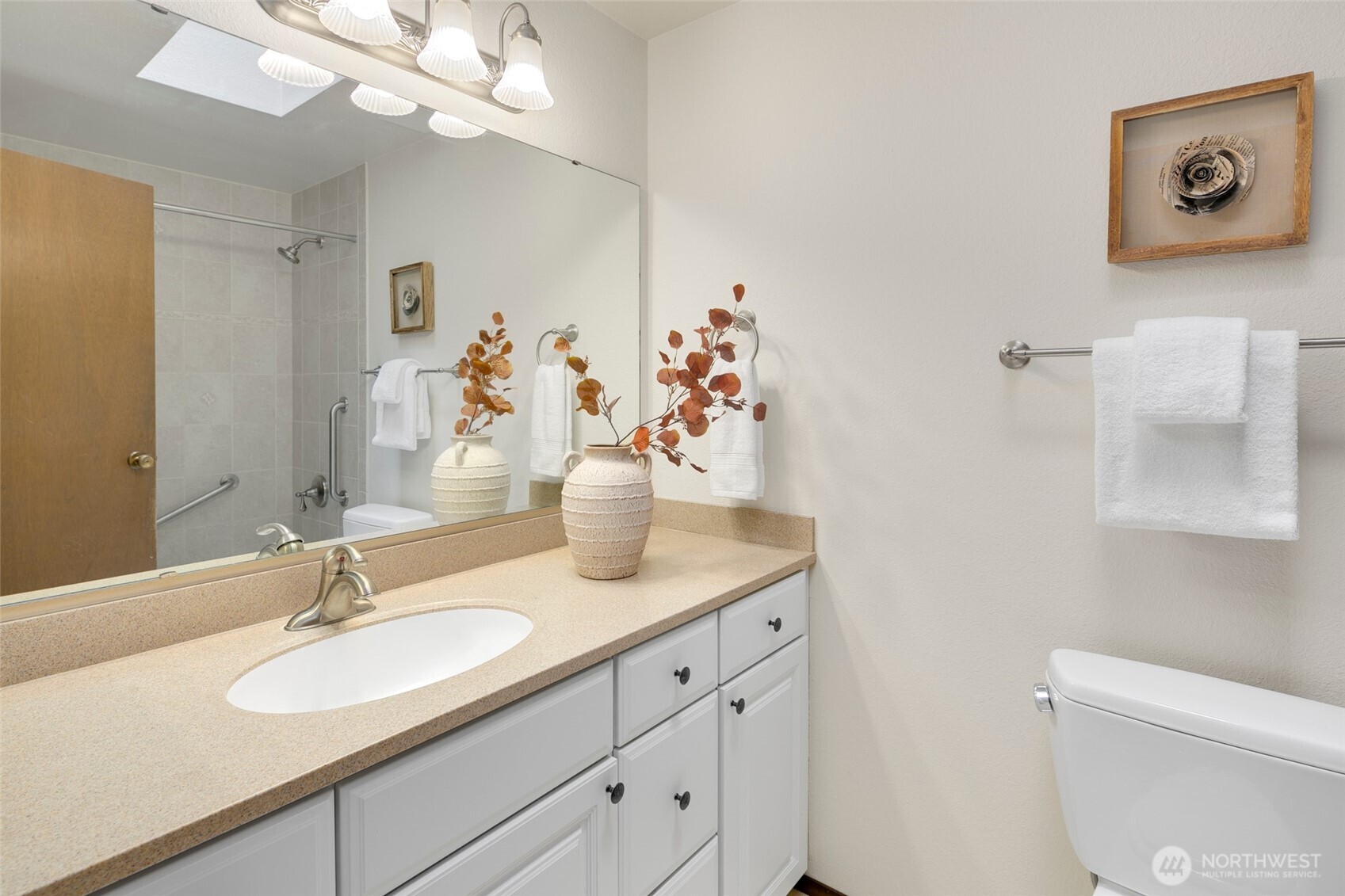 2215 Jones Place Southeast Renton, WA 98055 - Photo 15 of 33 Gallery Image 15