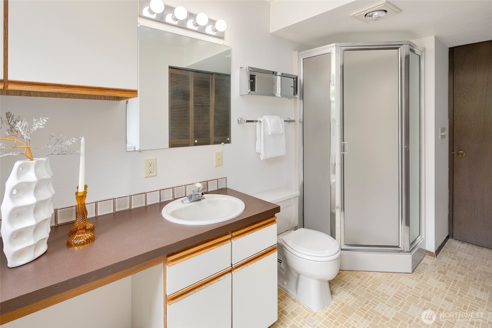 2215 Jones Place Southeast Renton, WA 98055 - Photo 22 of 33 Gallery Image 22