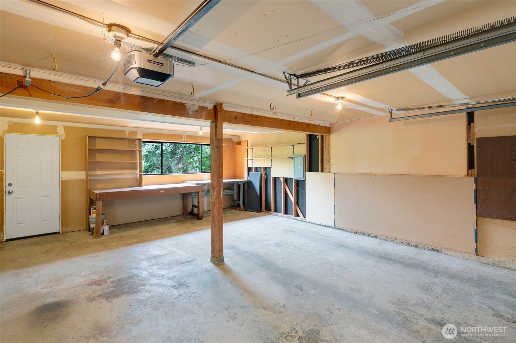 2215 Jones Place Southeast Renton, WA 98055 - Photo 25 of 33 Gallery Image 25