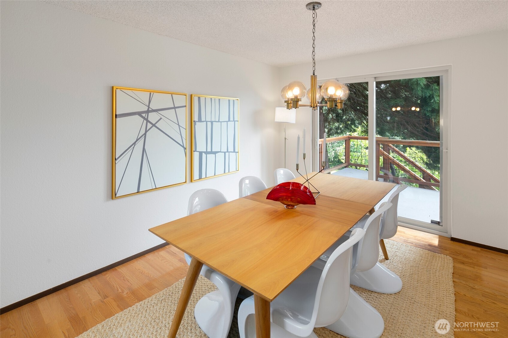 2215 Jones Place Southeast Renton, WA 98055 - Photo 7 of 33 Gallery Image 7