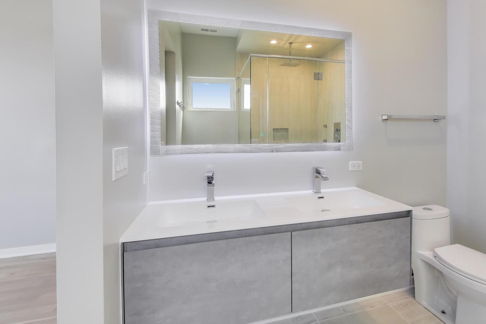 1708 West Cermak Road, Unit 3W Chicago, IL 60608 - Photo 13 of 26