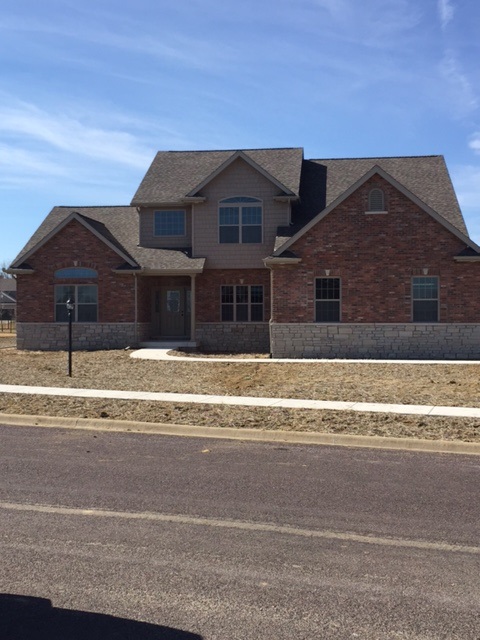 1720 Rustic Oak Drive Washington, IL 61571 - Photo 1 of 9 Gallery Image 1