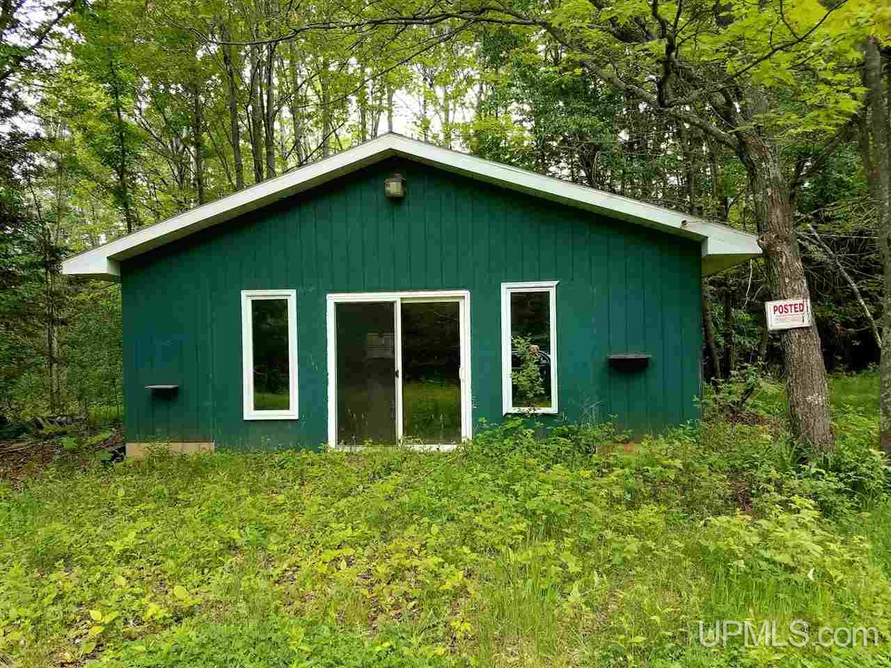 1714 Co Road Florence, WI 54121 - Photo 2 of 7