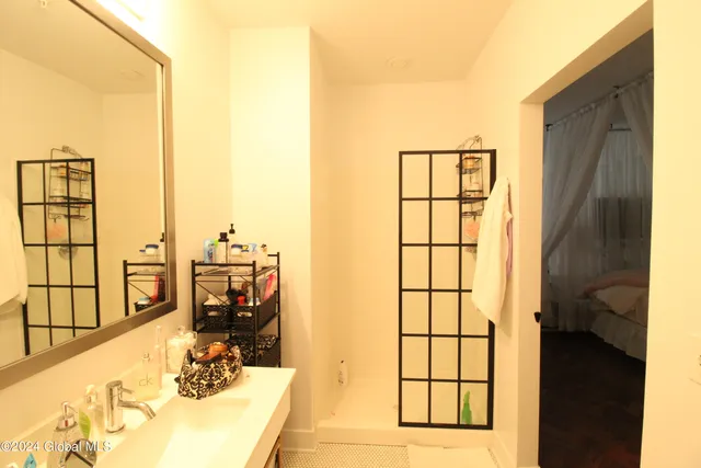 $1,790 | 308 Excelsior Avenue, Unit 201, Saratoga Springs, NY 12866